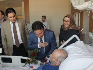 Ak Parti’den Hastalara Ziyaret