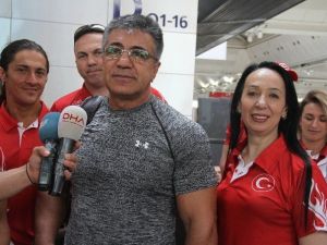 Vücut Geliştirme Milli Takımı İspanya’ya Gitti