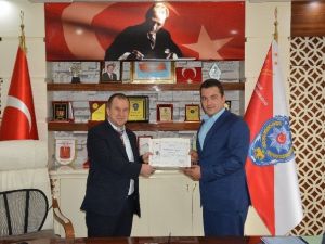 Futbolcudan Tekme Yiyen Güvenlik Amirine Teşekkür