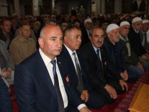 Şehit Ailelerinden Şehitler İçin Mevlit