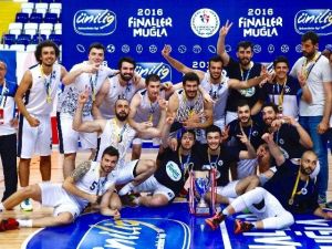 Yaşarlı Basketbolcular Türkiye Şampiyonu
