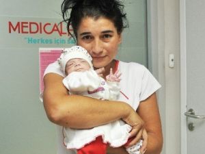 Parmak Bebek Büyüdü