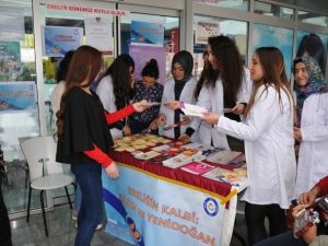 Omü’de ‘Dünya Ebeler Günü’ Kutlandı