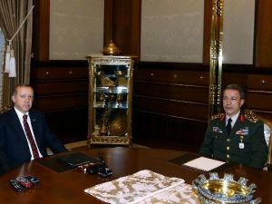 Cumhurbaşkanı Erdoğan, Genelkurmay Başkanı Akar’ı Kabul Etti