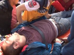 Talihsiz Taraftar Maç İzlerken Duvardan Düştü