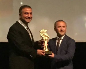 Sedat Peker, Türkiye'nin En İyi İş Adamı Ödülünü Aldı