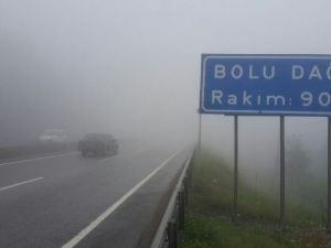 Bolu Dağı’nda Yoğun Sis Etkili Oldu