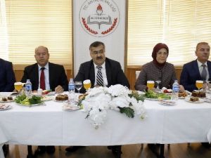 Antalya Milli Eğitim Müdürlüğü’nden "İhmal Ve İstismara Yönelik Yaşam Becerisi Kazandırma" Kitabı