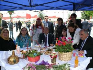 Düzce Ot Festivali Renkli Görüntülerle Başladı