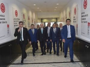 Kılıçdardoğlu Chp’li Belediye Başkanları İle Bir Araya Geldi