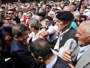 Başbakan Davutoğlu’na Bosna-hersek’te Yoğun İlgi