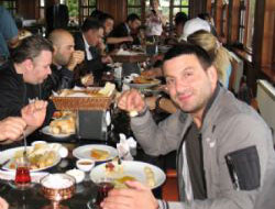 Davut Güloğlu Kortej’e Katılacak