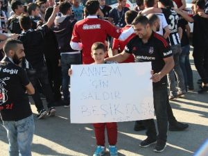 Beşiktaş’a Coşkulu Uğurlama