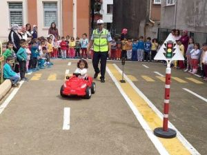 Fatsa’da Öğrencilere Uygulamalı Trafik Eğitimi