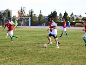 Uluslararası Yazarlar Futbol Turnuvasında Kupa Macaristan’ın