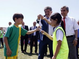 Antalya’da Çocuklar Sokak Oyunlarını Öğreniyor