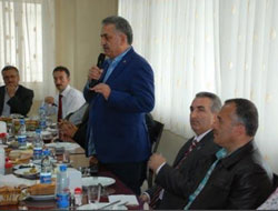 Hayati Yazıcı Muhtarları Dinledi