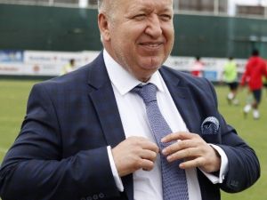Gencer: "Ronaldınho Gelmeye Hazır"