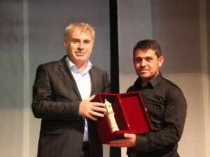 Emin Ersoy’un Hayatını Konu Alan Oyun Gönüllere İşledi