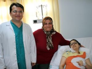 İşitme Engelli Kadın Organ Nakliyle Eski Sağlığına Kavuştu