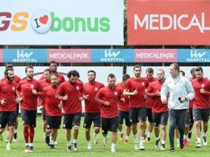 Galatasaray Hazırlıklarını Sürdürdü