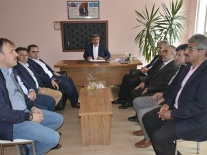Kaymakam Ve Başkan Yardımcısından Taziye Ziyareti