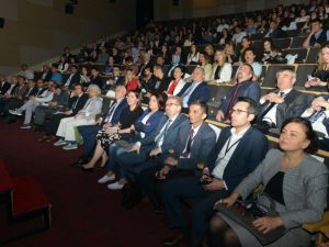 Belediyelerin Kütüphane Hizmetleri Nilüfer’de Ele Alınıyor
