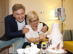 Kanser Hastalarına Sanat Merkezli Tedavi