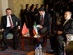 Bakan Ünal Tahran’da Temaslarda Bulundu
