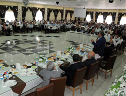 Ak Parti'de Başarı Kahvaltısı