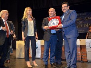 "Iı. Abdülhamit’i Anlamak" Konulu Panel