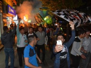 Bitlis’te Beşiktaş’ın Şampiyonluk Sevinci