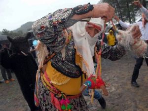 Fethiye’de Orta Oyunlu Taş Ocağı Eylemi