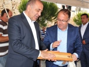 Gürsel Tekin’den Hisarcıklıoğlu’na Cevap: