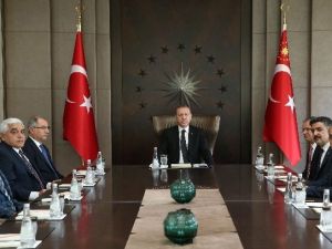 Cumhurbaşkanı Erdoğan, Kilis Valisi Ve Beraberindeki Heyeti Kabul Etti
