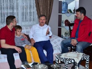 Kavukçu’ya Selçuk Özdağ Sahip Çıktı