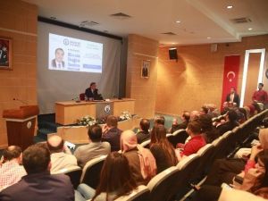 Bayburt Üniversitesinde Hayata Doğru Yerden Başlamak Konferansı