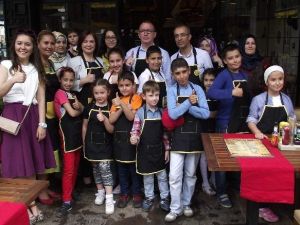 Talasemili Çocuklar "Kök Hücre Kardeşleri" Bekliyor