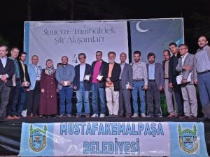 Tümbüldek’te Şiir Dolu Gece