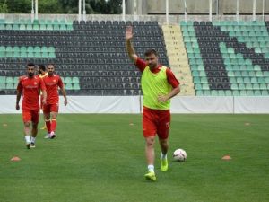 Kızılcabölüksporlu Futbolcudan Kendisine Saldıran Taraftara Dava