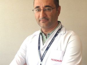 Baharatlı Ve Yağlı Yiyecekler Reflüyü Tetikliyor