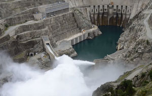 Deriner Barajı’nda Su Seviyesi Maksimuma Ulaştı