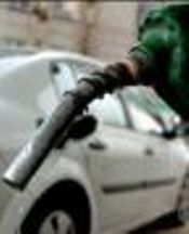 Benzine indirim var