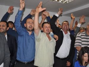 İzmir’de "Binali Yıldırım" Sevinci
