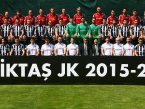 Beşiktaş Şampiyonluk Pozunu Verdi