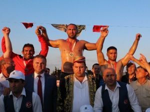 Gürbüz Tarihi Kırkpınar Güreşleri Öncesi Başpehlivanlığa Göz Kırptı
