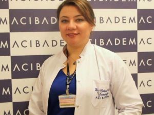 Uzman Olmayan Ellere Saç Ektirmeyin