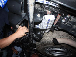 Kamyonet Zulasında Kaçak Sigara