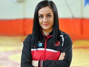 Üniversiteli Milli Güreşçi Gün, Rio’ya Gitmeye Hak Kazandı