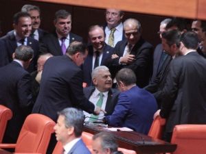 Ak Partili Vekillerden Binali Yıldırım’a Büyük İlgi